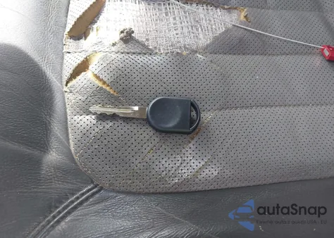 2004 Mercury Mountaineer z USA, uszkodzony, nr VIN 4M2ZU86W04ZJ15392